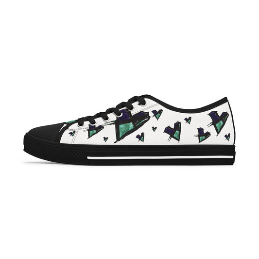 Heart Pattern Low Top Sneakers — Women's Casual Canvas Shoes