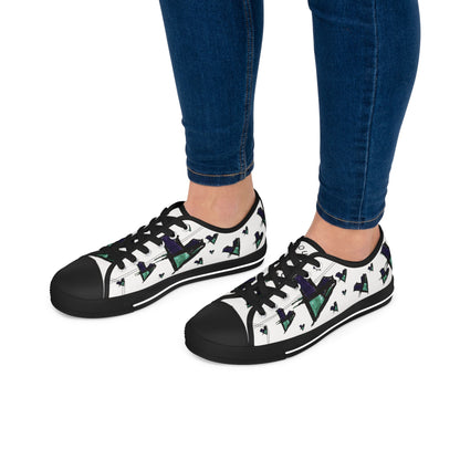 Heart Pattern Low Top Sneakers — Women's Casual Canvas Shoes
