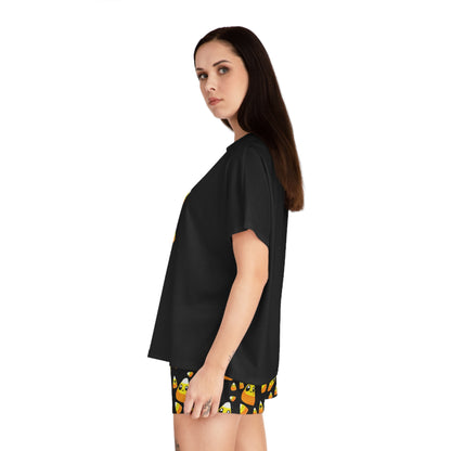 Candy Corn Pattern Women’s Pajama Set — Cute Halloween Short Sleepwear