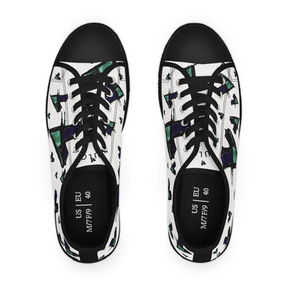Heart Pattern Low Top Sneakers — Women's Casual Canvas Shoes