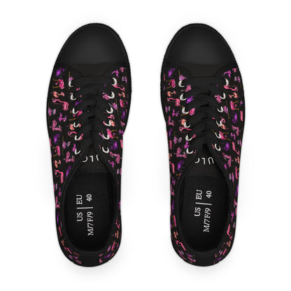 Women's Low Top Sneakers — Pink Flamingo Pattern Casual Canvas Shoes