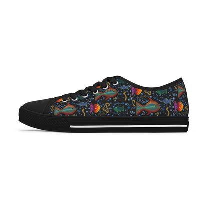 Low Top Sneakers — Colorful Psychedelic Fish Pattern Women's Canvas Shoes