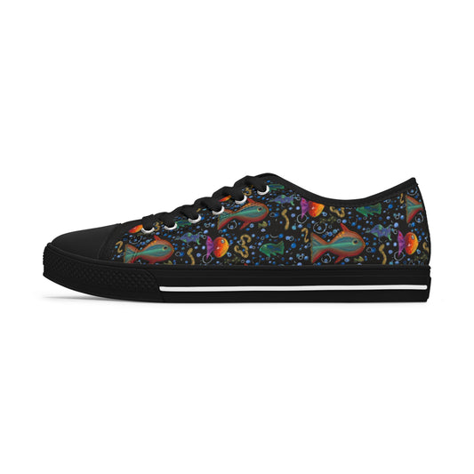 Low Top Sneakers — Colorful Psychedelic Fish Pattern Women's Canvas Shoes
