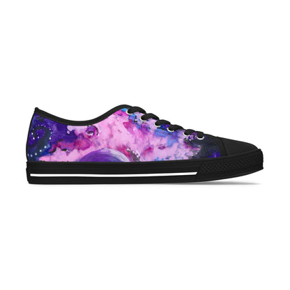 Purple Galaxy Women's Low Top Sneakers — Abstract Tie-Dye Cosmic Design